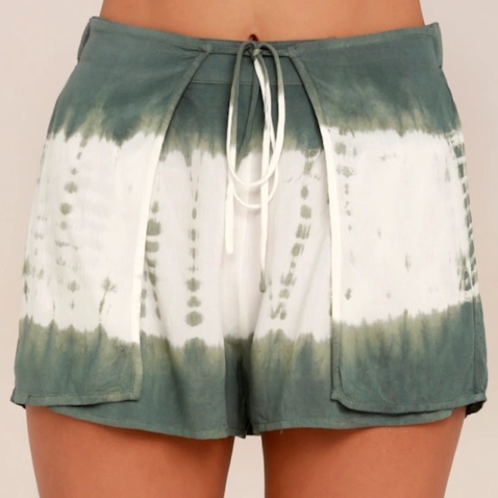 Lulus Sage Green Tie Dye Shorts - Size Small